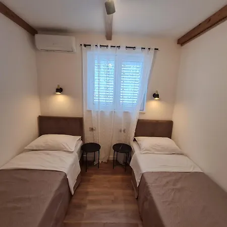 Apartment Mariniva