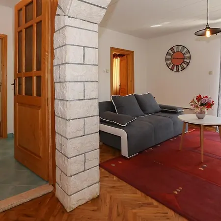 Mariniva Apartment